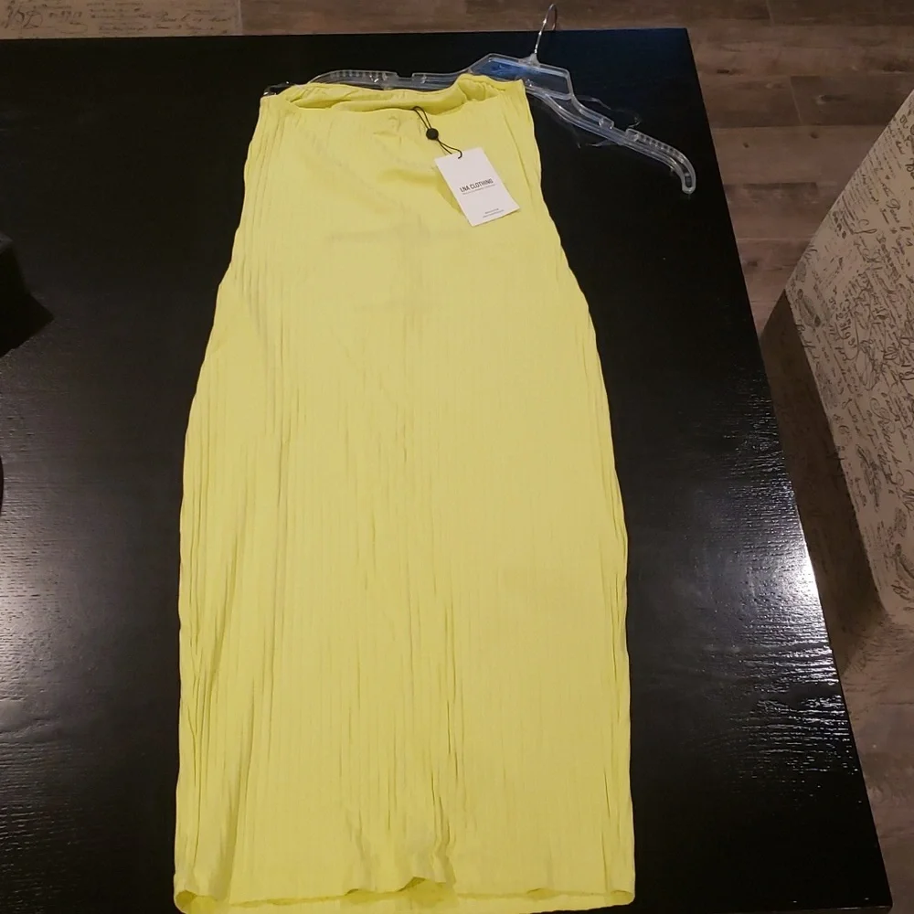 NWT! LNA Irini ribbed tube dress - Picture 3 of 4